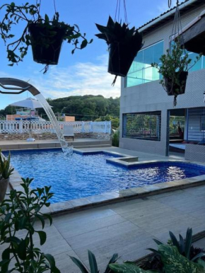 Linda casa em Enseada dos Corais